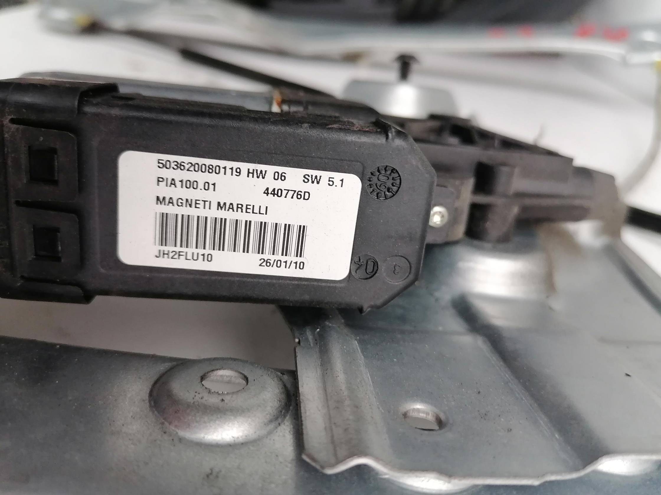 Alzacristallo elettr. porta ant. sx.